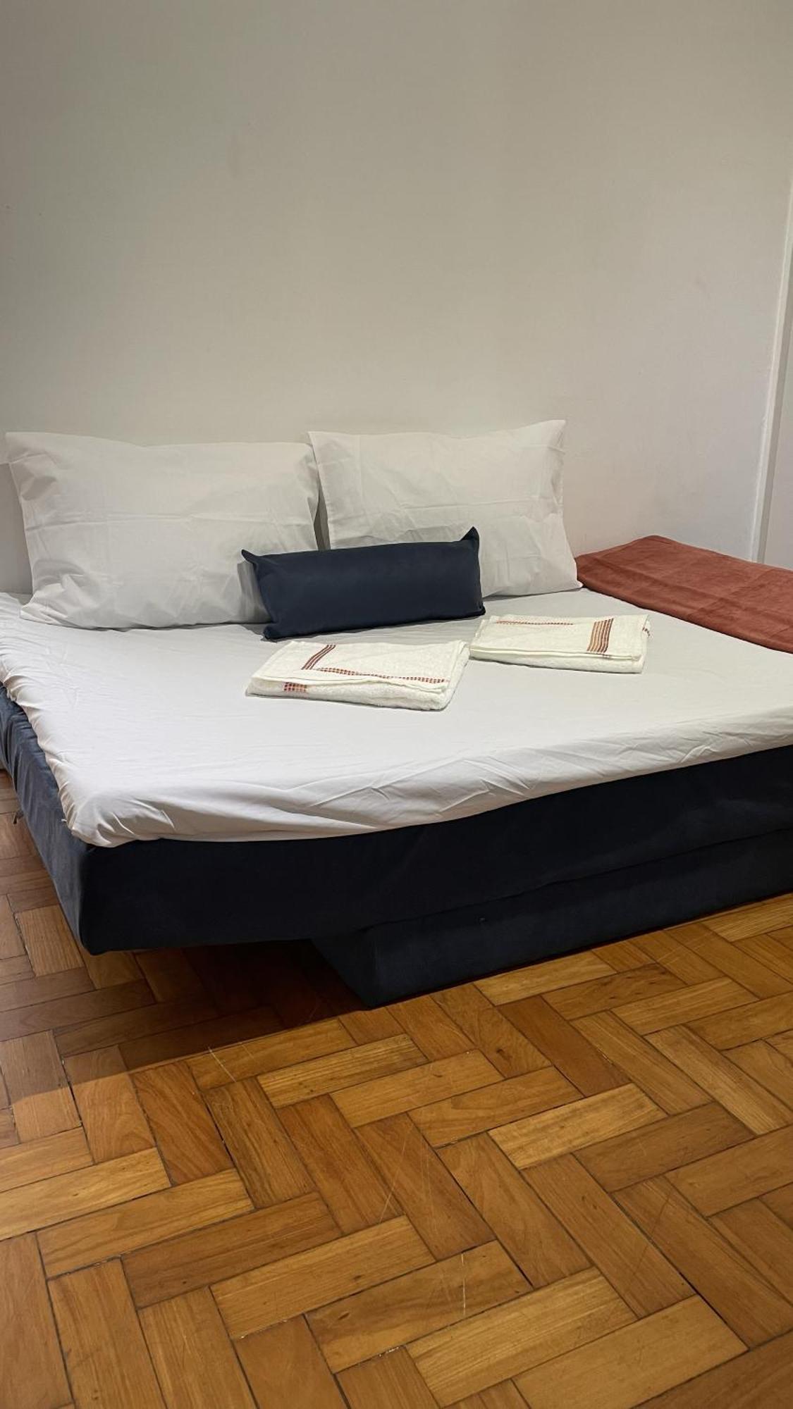 Appartement 1 Block From Copacabana Beach, Whole Apt, Posto 4 *